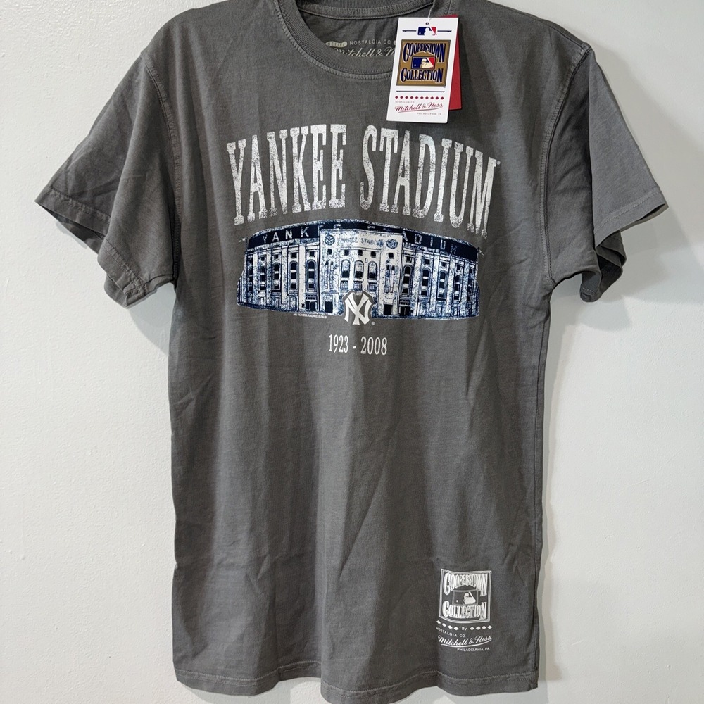 Yankee Stadium‎ Shirt Mitchell & Ness New York Yankees  Size S Athletic Sporty
